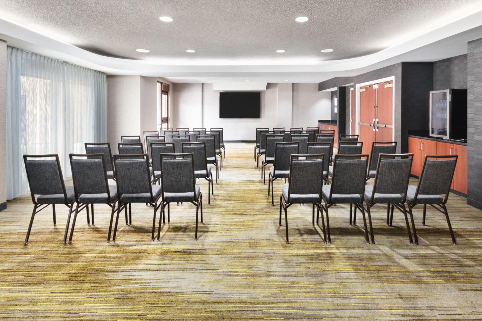 Courtyard By Marriott Daytona Speedway/airport Hotel 3*